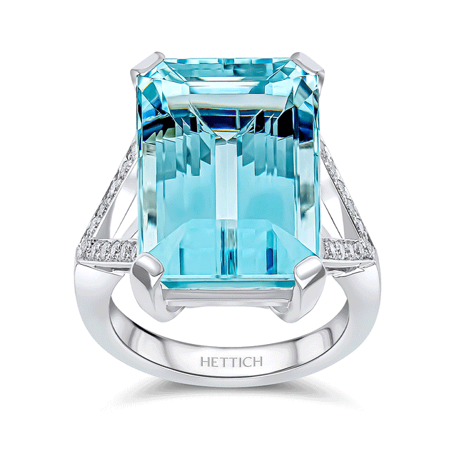 Aquamarine 16.38ct and Diamonds Dress Ring